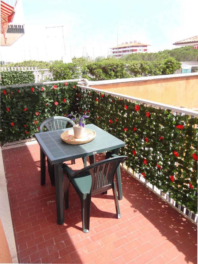 Apartments Porto Santa Margherita 40282 Екстериор снимка
